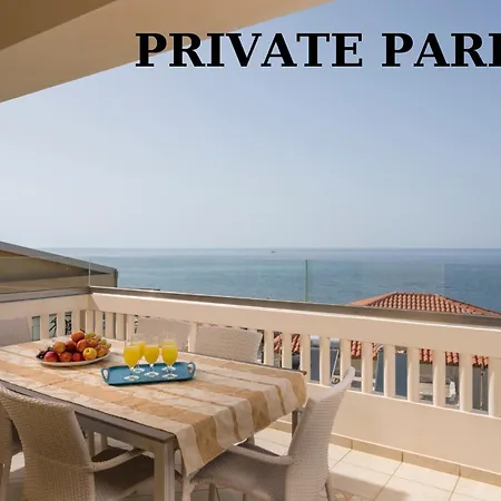 Apartment Vaggelio House